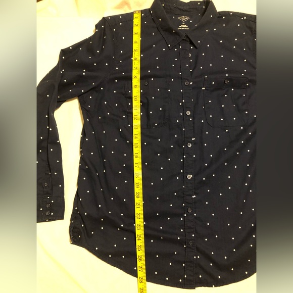 St. John’s Bay, XL, blue & white polka dot button up blouse - Picture 6 of 13